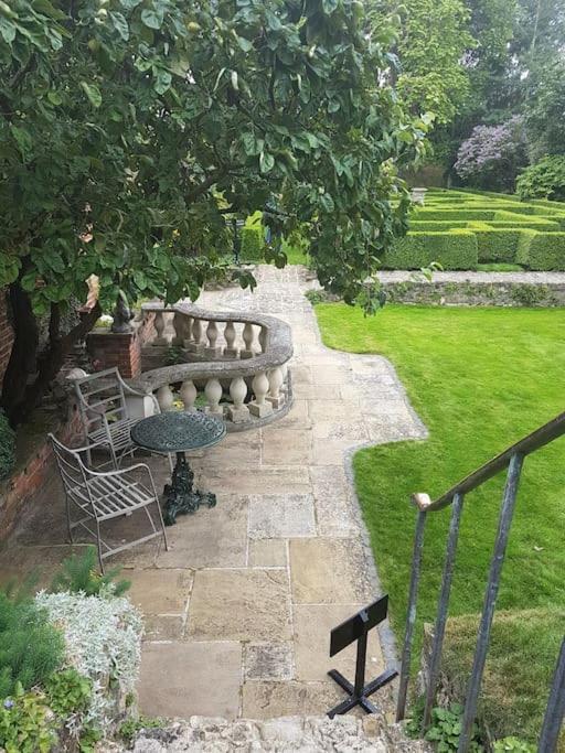 Beautiful Apartment In The Heart Of Rochester Rochester  Exteriör bild
