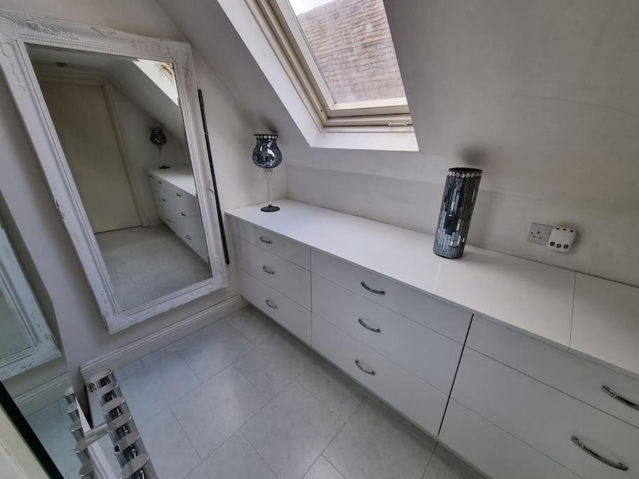 Beautiful Apartment In The Heart Of Rochester Rochester  Exteriör bild
