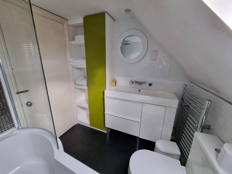 Beautiful Apartment In The Heart Of Rochester Rochester  Exteriör bild
