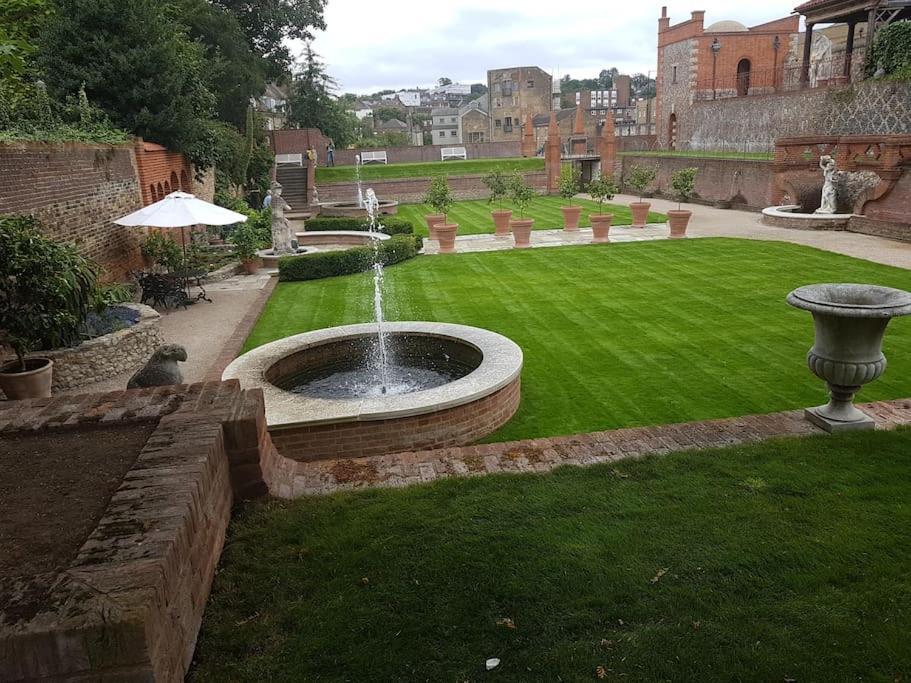 Beautiful Apartment In The Heart Of Rochester Rochester  Exteriör bild